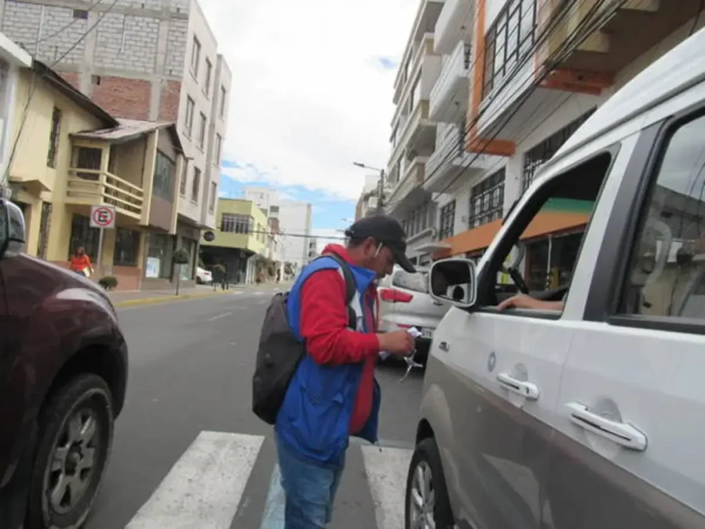 SEROT Riobamba: proponen subir 10 centavos