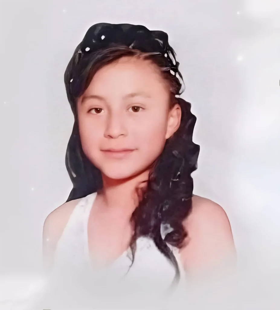 Niña que murió en accidente en Quito fue enterrada en Guano. Kimberly Janeth Carrasco Saigua ya descansa en su amada tierra