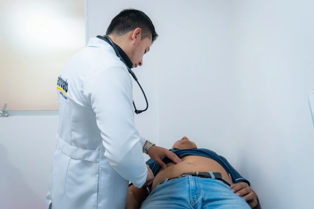 Latacunga: campaña de prevención cáncer de próstata