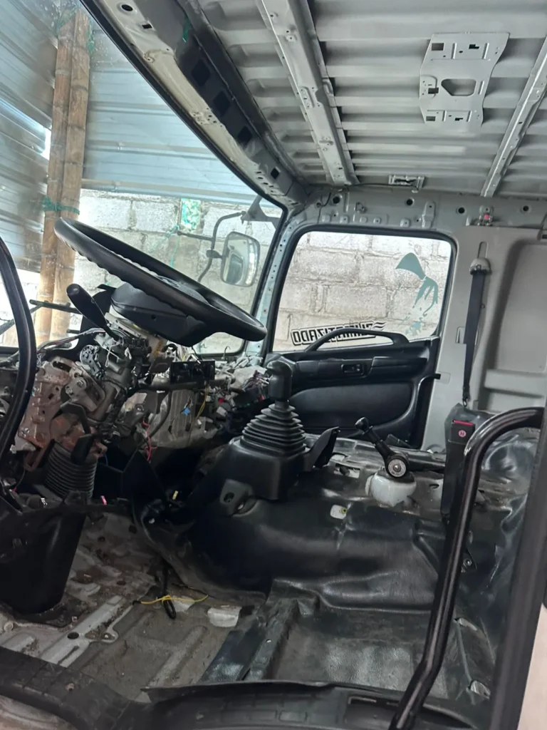 Recuperaron un vehículo robado y el decomiso de autopartes.