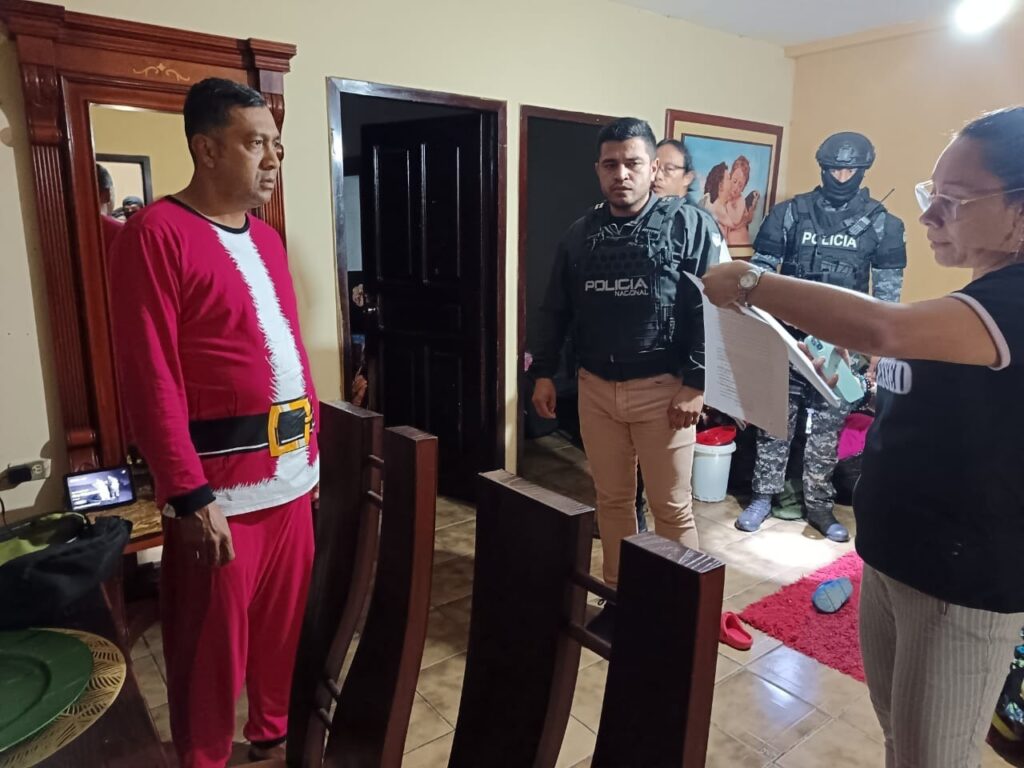 Detienen a exdirector judicial de Manabí en caso Narcotentáculos