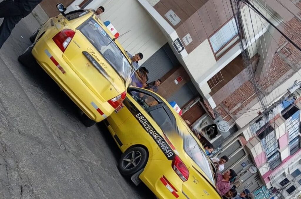 Accidente de tránsito en las calles México y Pichincha