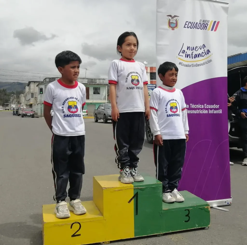 Saquisilí: maratón “Corre con el corazón” ayudó a 200 estudiantes