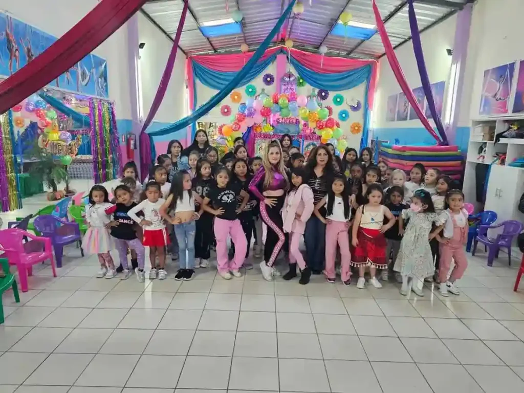 El público gozará de la presentación del grupo infantil Gimnastics Dance.