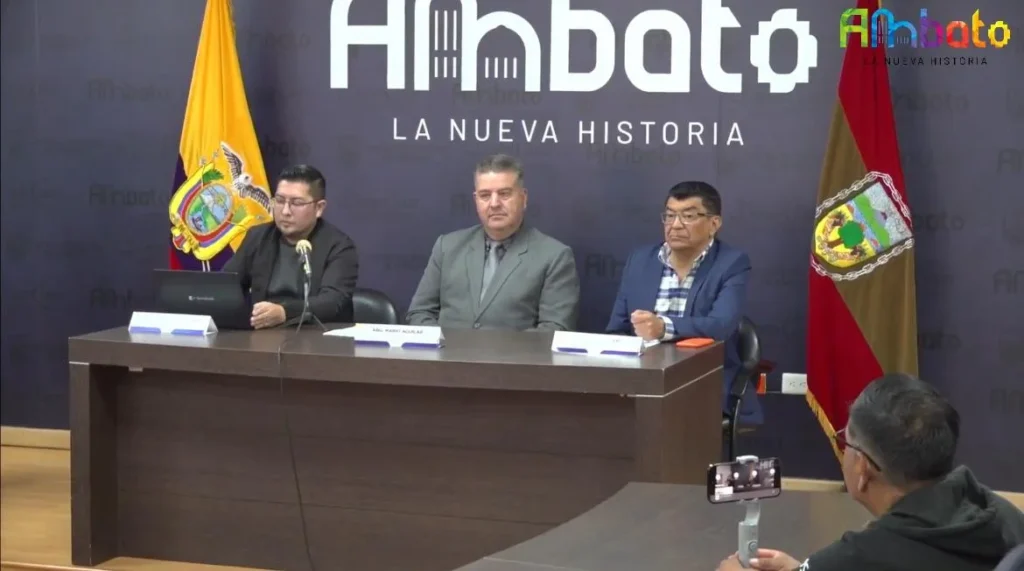 ¿Denuncias para varios funcionarios municipales de Ambato.