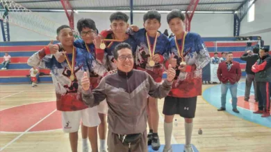 La Unidad Educativa Riobamba se consagró campeón del Torneo de Ecuavóley Estudiantil en la tercera categoría varones.
