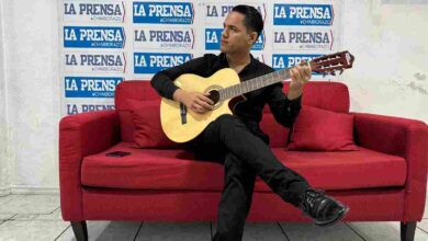 Ismael Alcibar cantante y compositor ecuatoriano