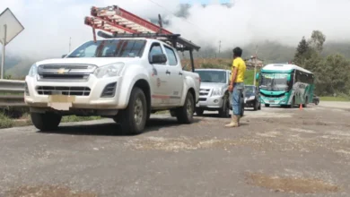 El estado de la vía Balbanera-Pallatanga-Cumandá perjudica a los transportistas .