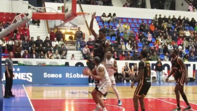 Los Leones de Riobamba a un partido de semifinales en baloncesto de local ganó los dos partidos, este jueves 5 juega en Zamora, si gana uno de los dos partidos clasifica.