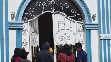 La muerte viajó en motocicleta con un joven en Guamote. El impacto fue con un camión. Hay una persona herida (referencial).