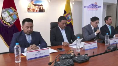 Mediante una rueda de prensa la Prefectura de Chimborazo acusó de perjuicio económico a exprefectos.
