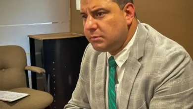 Municipio Riobamba baja contratación de cuñado del concejal Falconí.