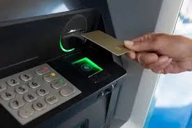 ¿Cómo funcionaran los bancos durante el feriado?