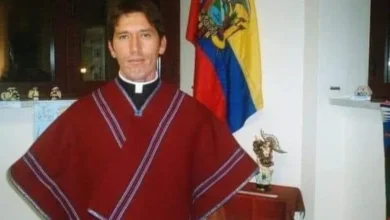 Encuentran carro incinerado del sacerdote Enrique Arcos en Quito