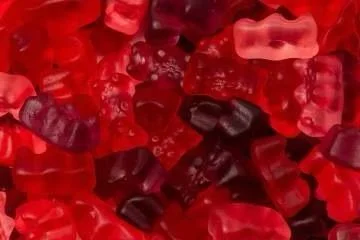 ¿Cuáles son los riesgos del colorante rojo, prohibido en EE.UU?