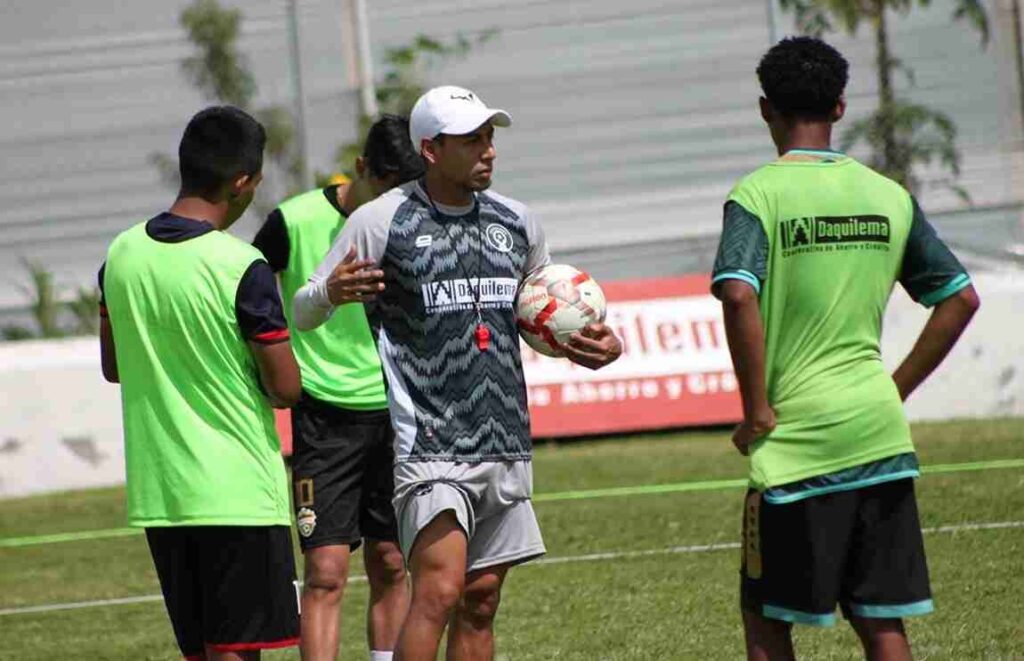 El cuerpo técnico del Daquilema FC tendría programado para el mes de febrero el inicio de los trabajos de pretemporada. 