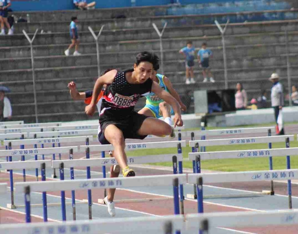 Un total de 42 unidades educativas de Riobamba competirán en los Juegos Deportivos Estudiantiles que inician el 13 de enero. 