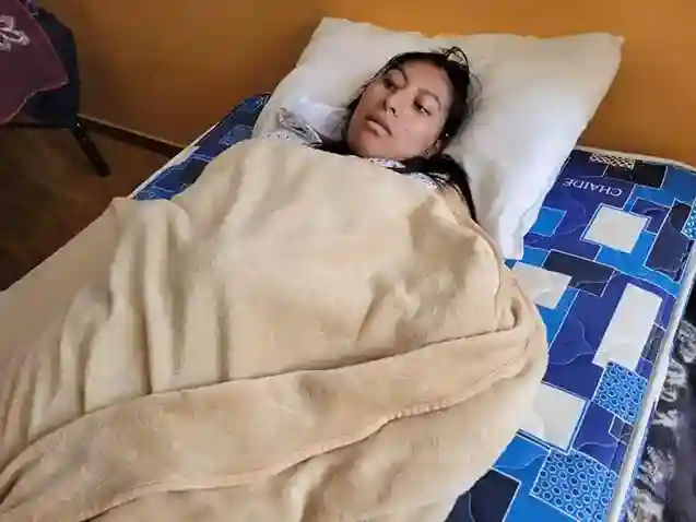 A sus 22 años, Lady pide ayuda tras sufrir accidente que la postró en una cama, y ello motiva que tenga múltiples necesidades