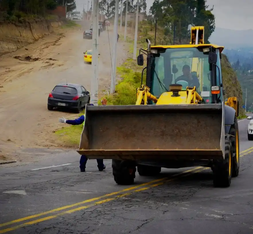 Vía Guano- Riobamba: Inician trabajos de ampliación a 4 carriles 