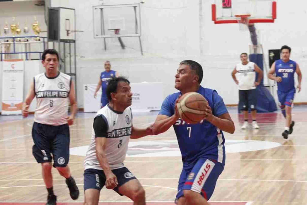 Los exalumnos de los colegios de Chimborazo se reactivarán con el Campeonato de Baloncesto que iniciará en marzo. 