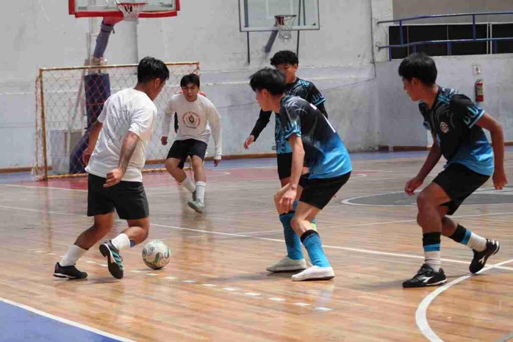 En el Campeonato Estudiantil de Futsal se marcaron 48 goles en cuatro partidos, hay diferencias marcadas entre equipo.