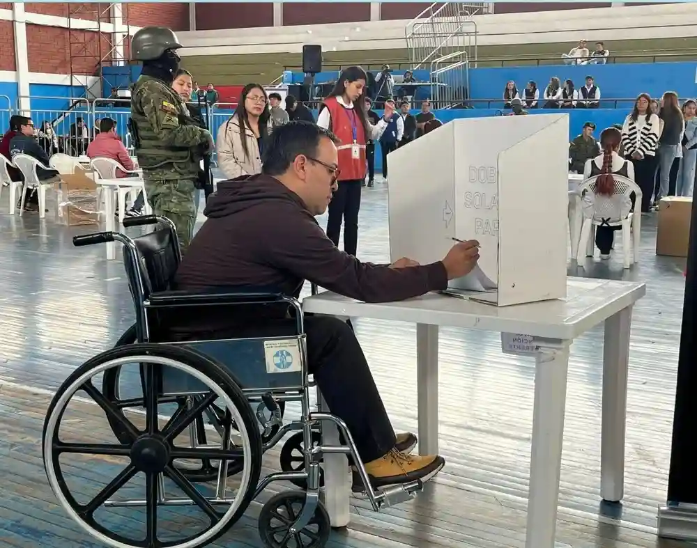 Personas con discapacidad participaron en el simulacro. 