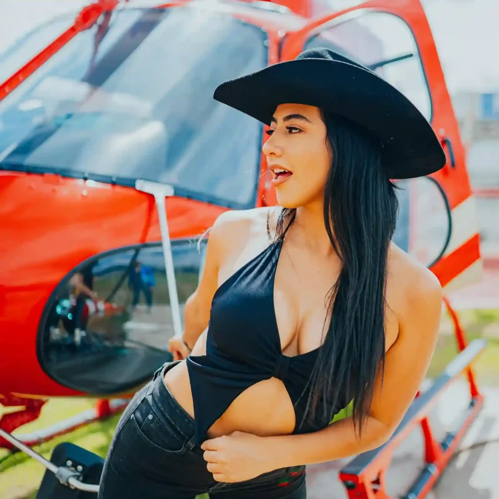 Tami Rivera, influencer ecuatoriana, reacciona a su cirugía plástica