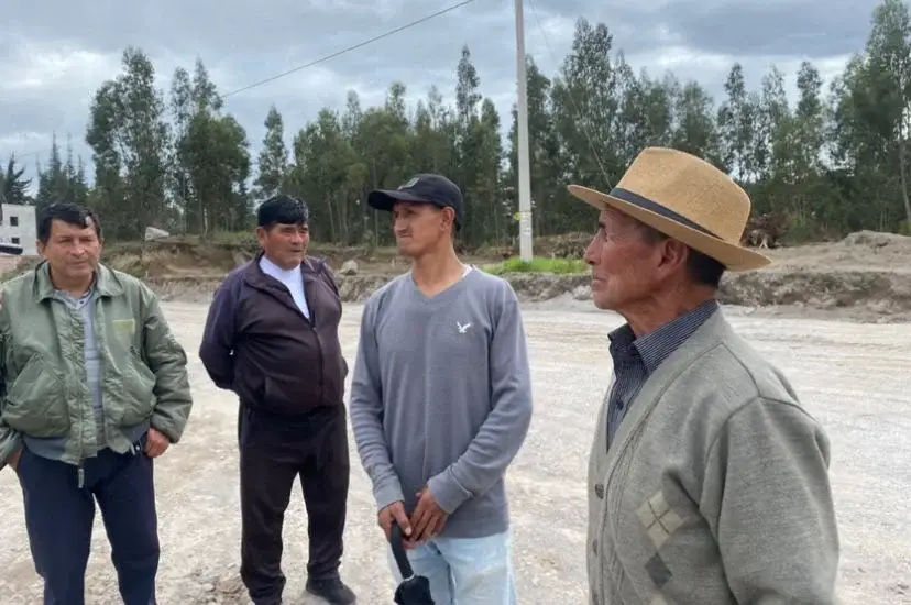 Vía Riobamba - Guano: ampliación de carriles causa malestar.