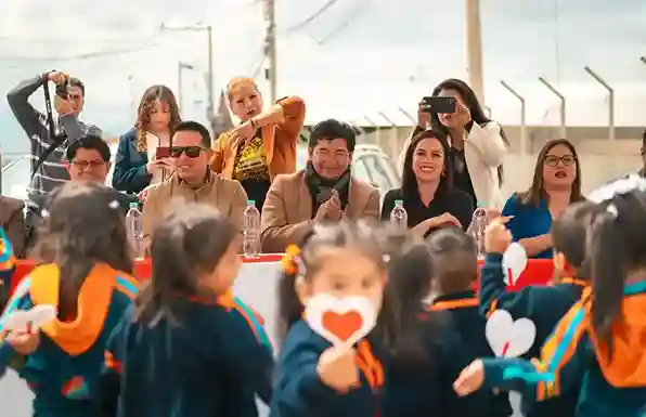 El alcalde de Riobamba inauguró un centro infantil que beneficia a 20 niñas y niños entre 3 y 4 años de edad en el barrio San Miguel de Tapi