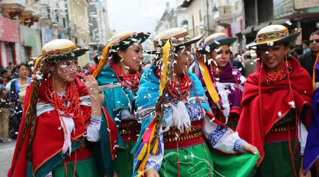 Carnaval en Guamote, Alausí y Cumandá 2025: tradición y más.