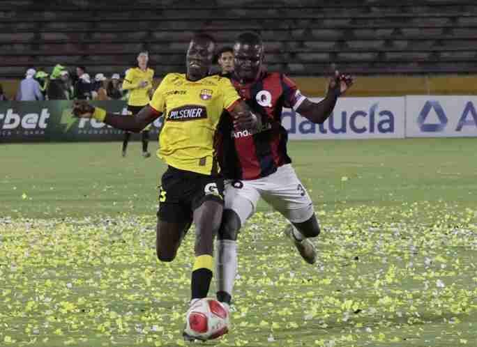 El conjunto capitalino Deportivo Quito de la segunda categoría ganó al Barcelona en la Noche Amarilla en Quito.