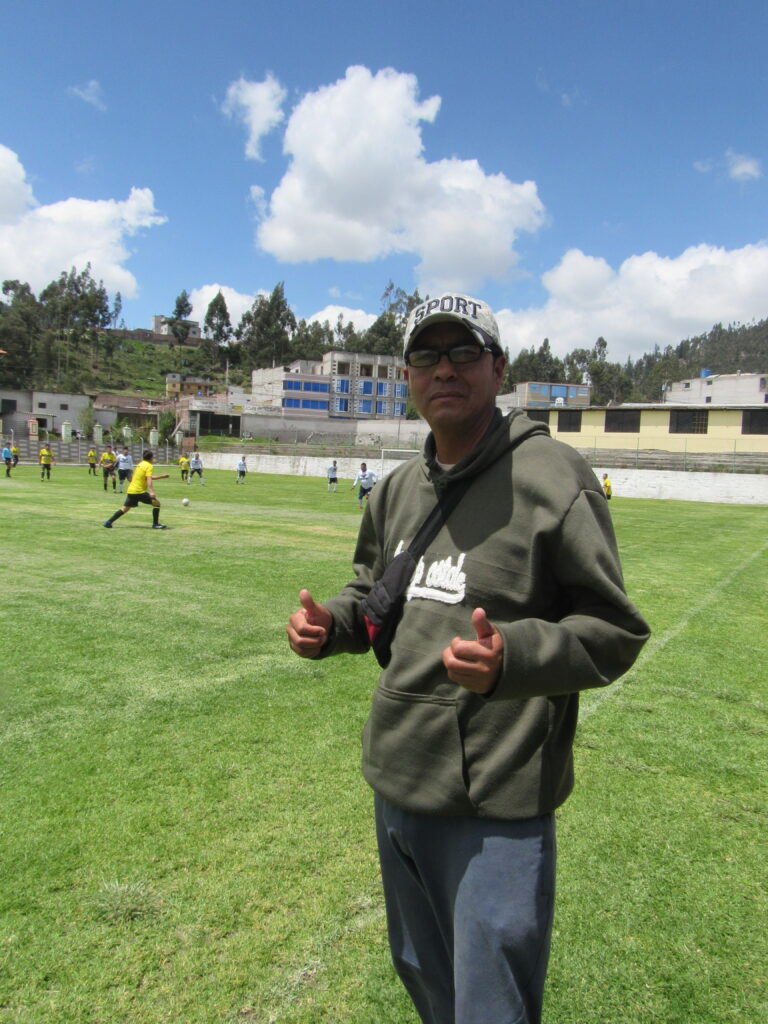 Fútbol: En Calpi 'El llaminguero' narra las jugadas