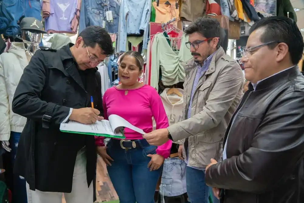 Comerciantes de La Condamine firmaron contrato en Riobamba 