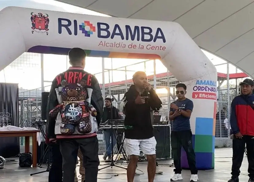 Rap y Skate fueron protagonistas en el polideportivo en Riobamba.