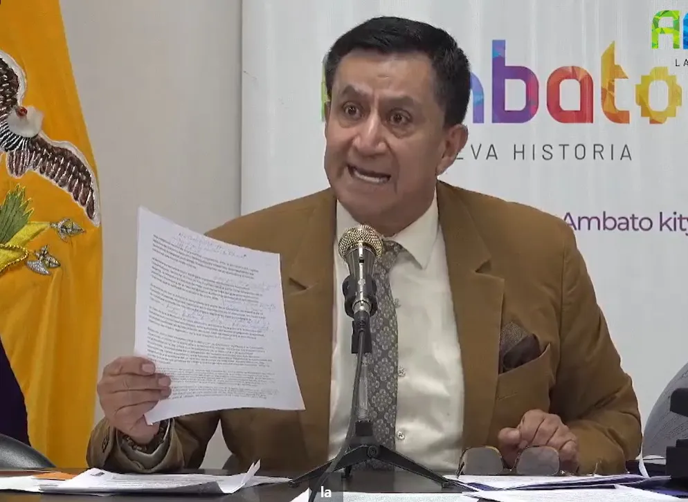 Luis Morales abogado defensor de la alcaldesa de Ambato, Diana Caiza. 