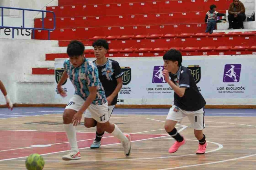 Futsal Estudiantil: STAR y San Vicente de Paúl jugarán la final