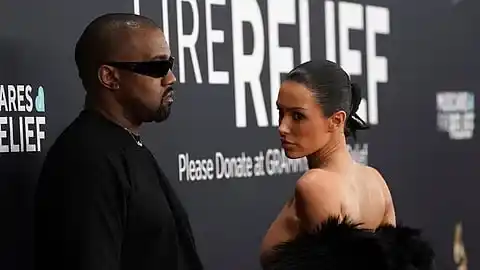 Grammys 2025: Expulsan a Bianca Censori esposa de Kanye West