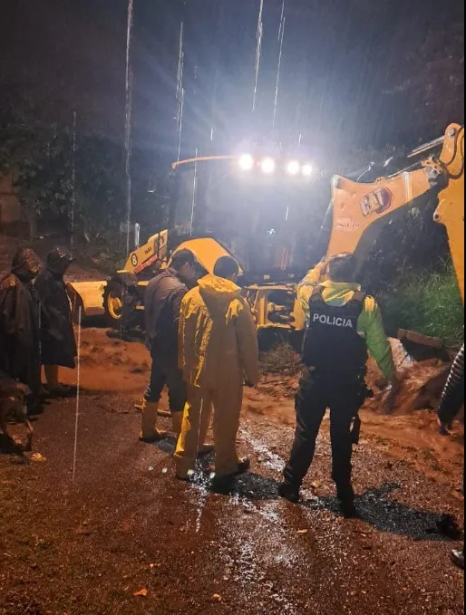 Fuertes lluvias y crecida de ríos provocan desastres en Pallatanga 