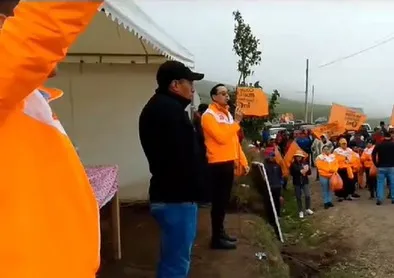 César Robles durante una de sus campañas.  