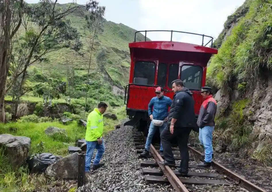 ¡El tren de Alausí volverá!, viceminitrso de MTOP constató avances 