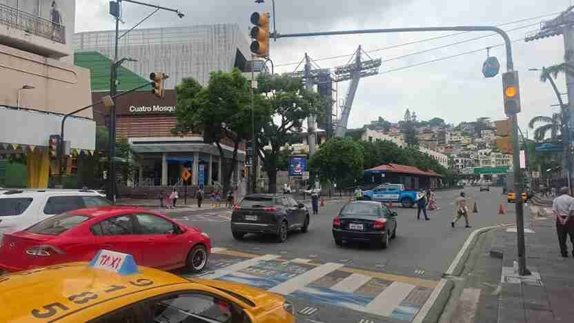 3 muertos en ataque armado en la salida de túnel en Guayaquil