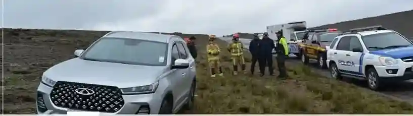 Un hombre de cerca de 40 años fue encontrado sin vida al interior de su vehículo. Fue encontrado en el sector El Arenal