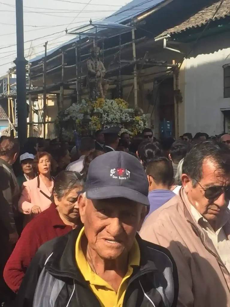 Ángel Peñafiel (+) en la procesión de abril del 2018