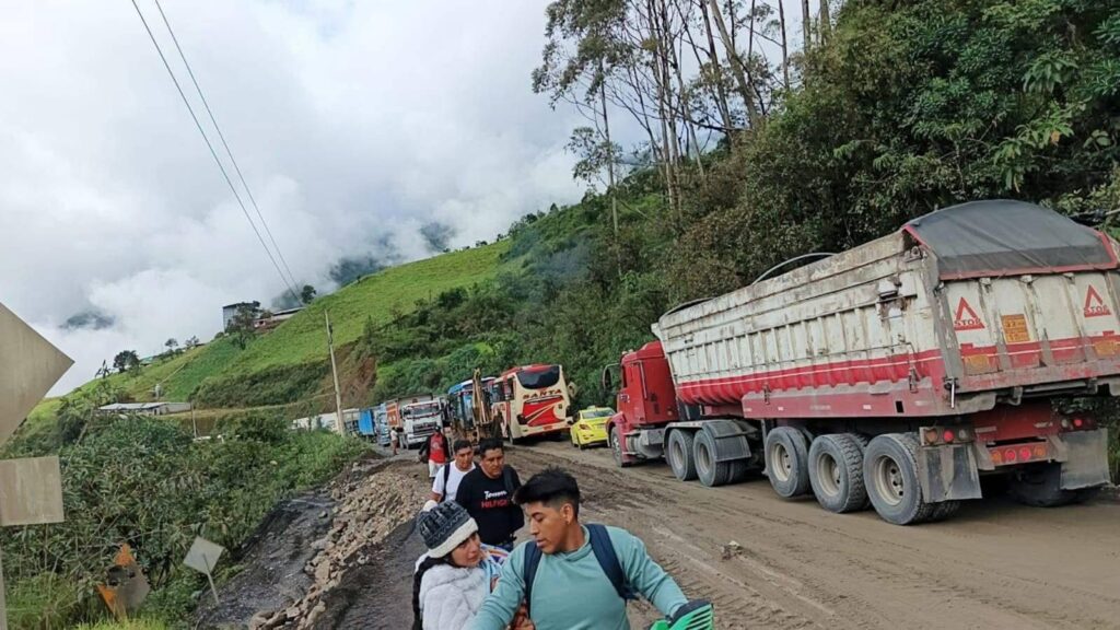 La vía Balbanera - Pallatanga - Cumandá está habilitada