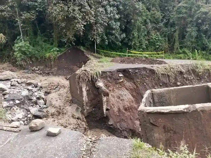 Emergencia en Pallatanga: lluvias ponen al cantón en alerta roja