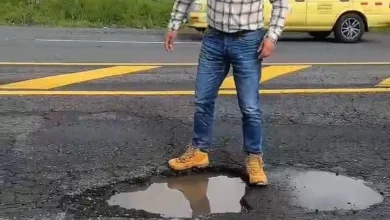 Baches y huecos. Autoridades municipales en controversia
