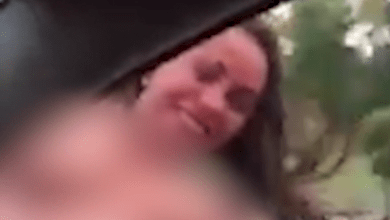 Mujer muere al intentar grabar un video hot en su carro