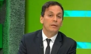 Roberto Bonafont ingresado al hospital de emergencia.