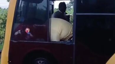 Asesinan a conductor de bus y azafata en pleno viaje de regreso