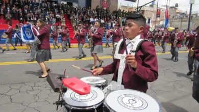 Riobamba: desfile cívico abre San Felipe y cierra Maldonado